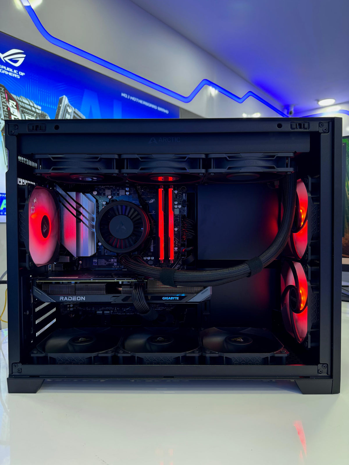 NK GM Casual A30 Gaming PC CR15 : AMD Ryzen 7 7800X3D, Radeon RX 9060 XT, 32GB, 1TB