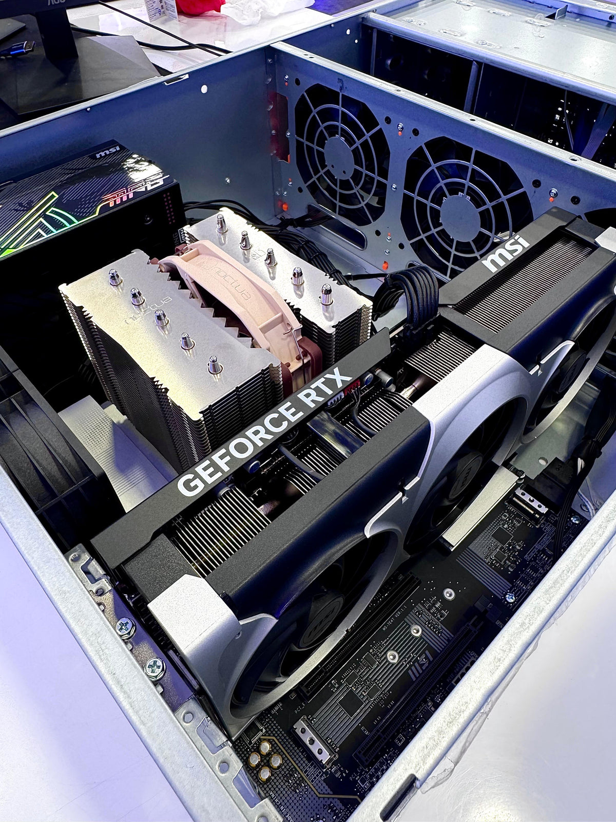 NK AI A50 AI PC & Workstation CR05 : AMD Ryzen 9 9950X3D2, GeForce RTX 5090, 128GB, 4TB
