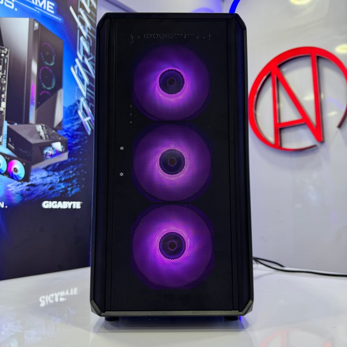 NK Gaming Machine Puck Custom AM5 N5060 32G1T - 2 - Nano Komputer