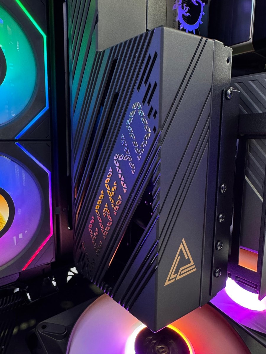 NK GM Serious I50 Gaming PC CR17 : Intel Ultra 9 285K, GeForce RTX 5090, 128GB, 4TB-9-Nano Komputer