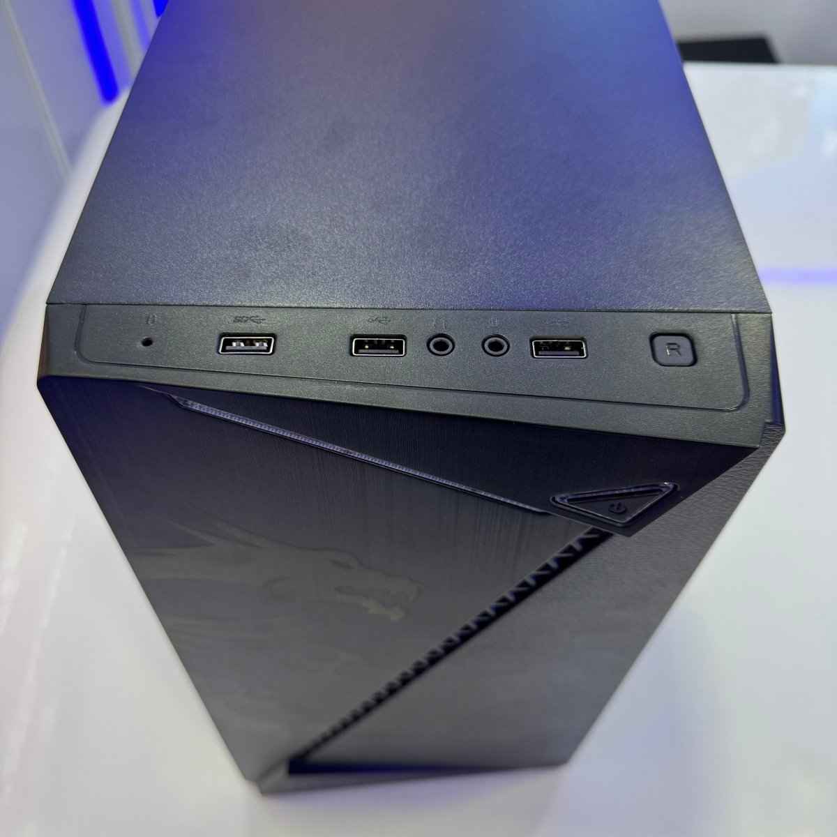 NK Home Office Metis CR001